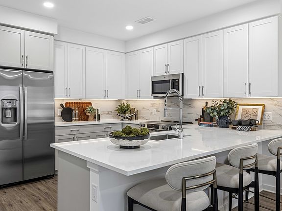 2nd image of 137 Patterson St #151
