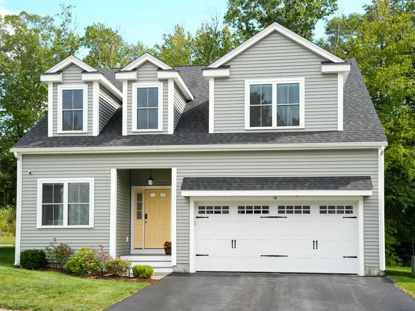 12 Kodiak Ln #12, Milford, MA 01757
