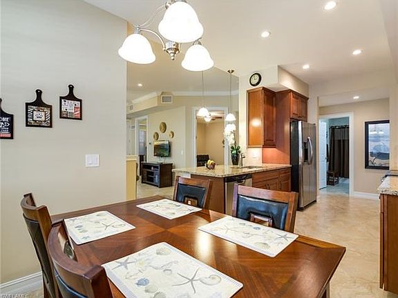 Eat In Kitchen