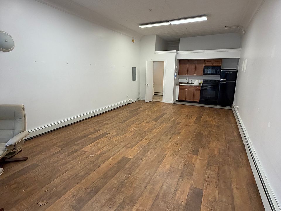 1st image of 483 Warburton Ave #1N