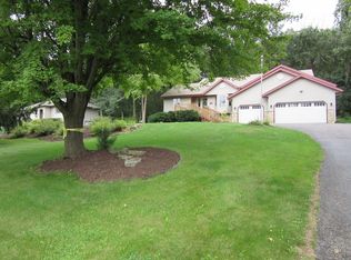 5435 Alan Dr, Oregon, WI 53575