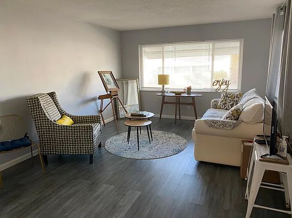 250 Rosery Rd NW APT 290