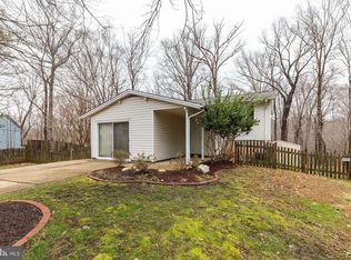 6221 Haskin Ct, Burke, VA 22015