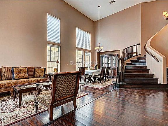 3rd image of 2113 Crooked Pine Dr