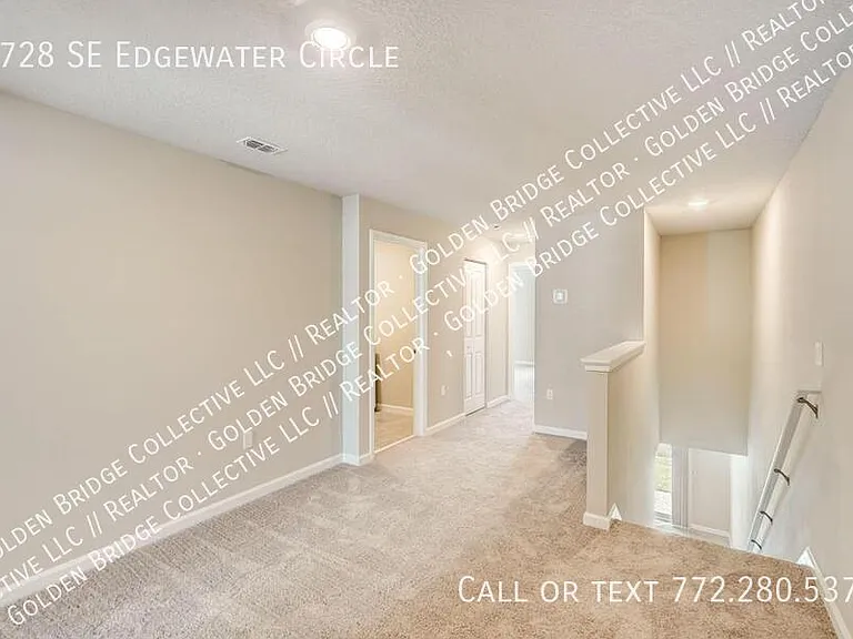 5728 SE Edgewater Cir — Photo 4