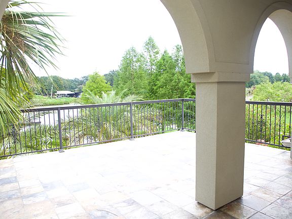 3rd image of 14262 Bayou Terrace Dr