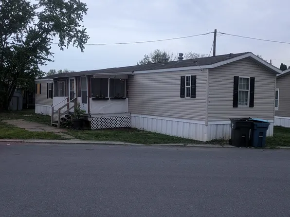 46 George Dr, Middletown, PA 17057