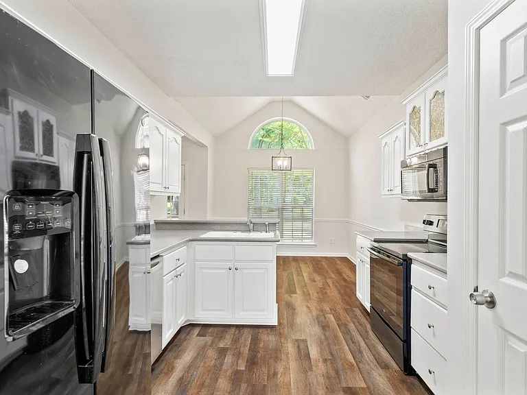 371 Marshview Dr — Photo 12