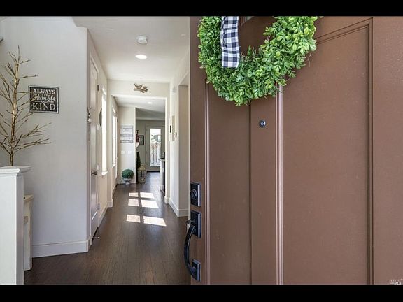 3rd image of 1413 Yarberry Ln