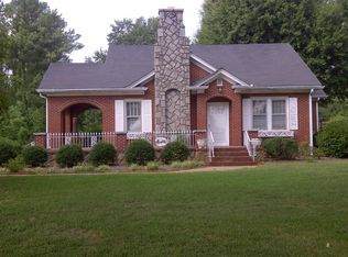 2410 E Blackstock Rd, Roebuck, SC 29376