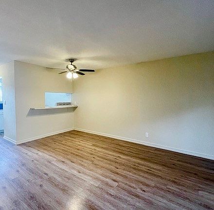 3rd image of 57 Tahoe Ct APT 2