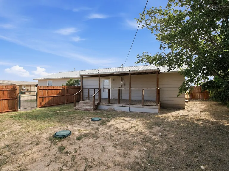 4401 S County Road 1131 — Photo 26