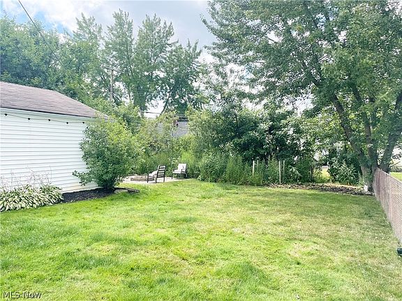 5th image of 1674 Byron Dr