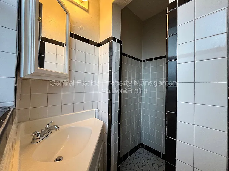 1510 Altaloma Ave #B — Photo 14