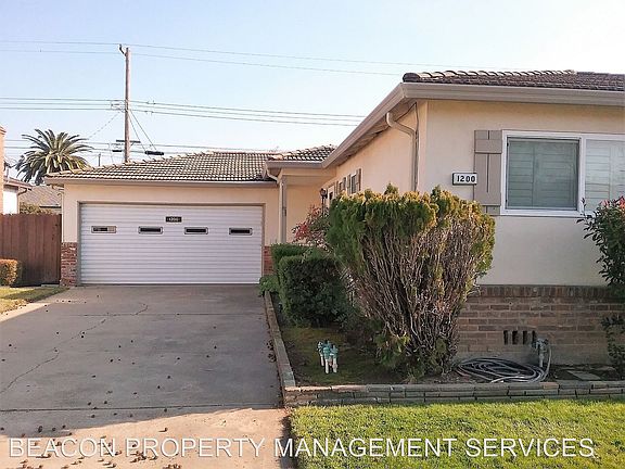 2nd image of 1200 Glenhurst Dr