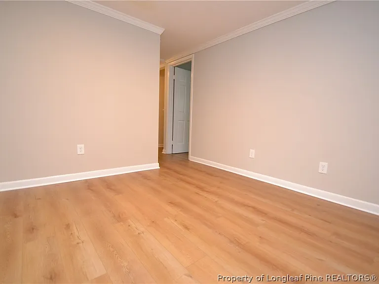 3111 Morningside Dr — Photo 8