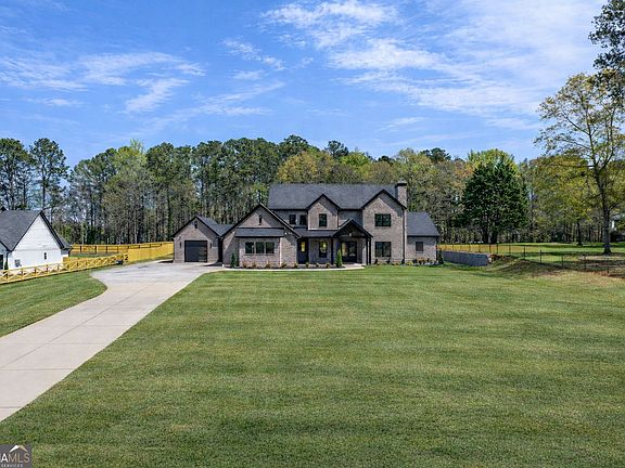 2nd image of 3403 Bold Springs Rd NW