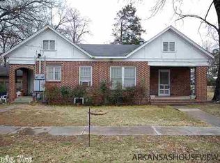 1720 College Ave, Conway, AR 72034