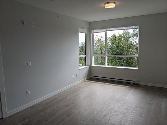 5th image of 6438 Byrnepark Dr #516