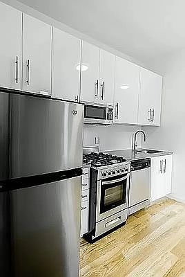 2nd image of 364 3rd Ave APT 17