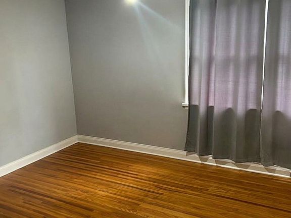 4th image of 7 Centre St #9