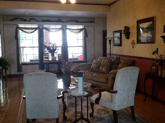 Living Room view from Front