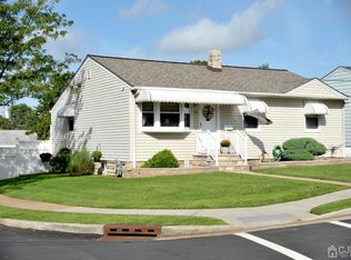 73 George St, Carteret, NJ 07008