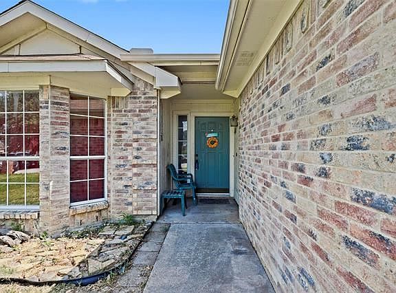 3rd image of 2708 Ravens Ct