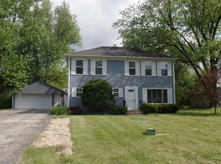 26W400 Macarthur Ave, Carol Stream, IL 60188