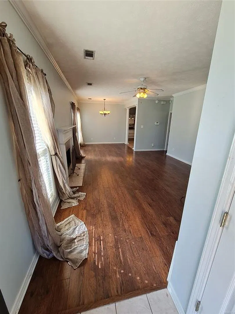 All Electric Home in Taylor Downs — Photo 2