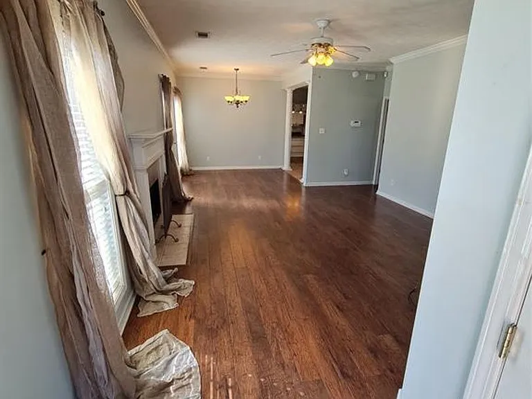 529 Mitylene Dr — Photo 2