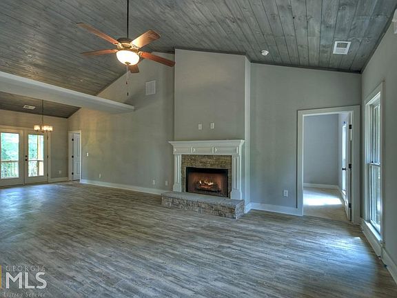 3rd image of 470 Appaloosa Dr #21