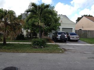 1500 SW 85th Ave, Pembroke Pines, FL 33025