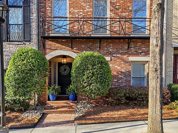 2nd image of 151 W Ridge Way