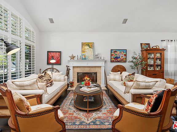 5th image of 186 Royal London Ct