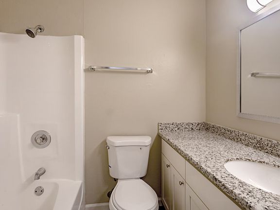 3rd image of 2073 McLaughlin Ave APT 304