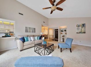 9237 Interlaachen Ln, Jacksonville, FL 32256