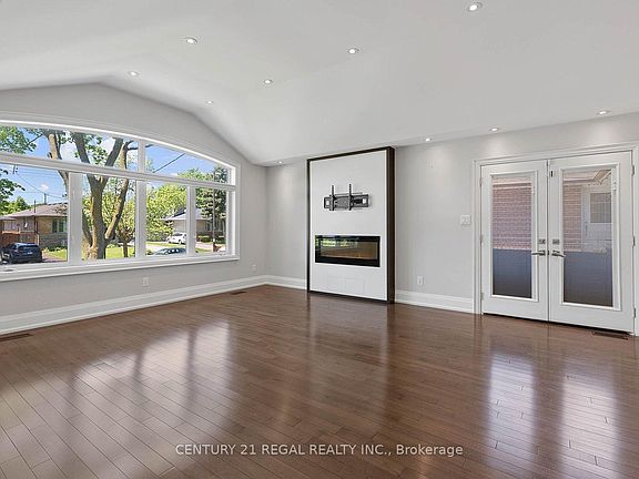 5th image of 18 Rowse Cres