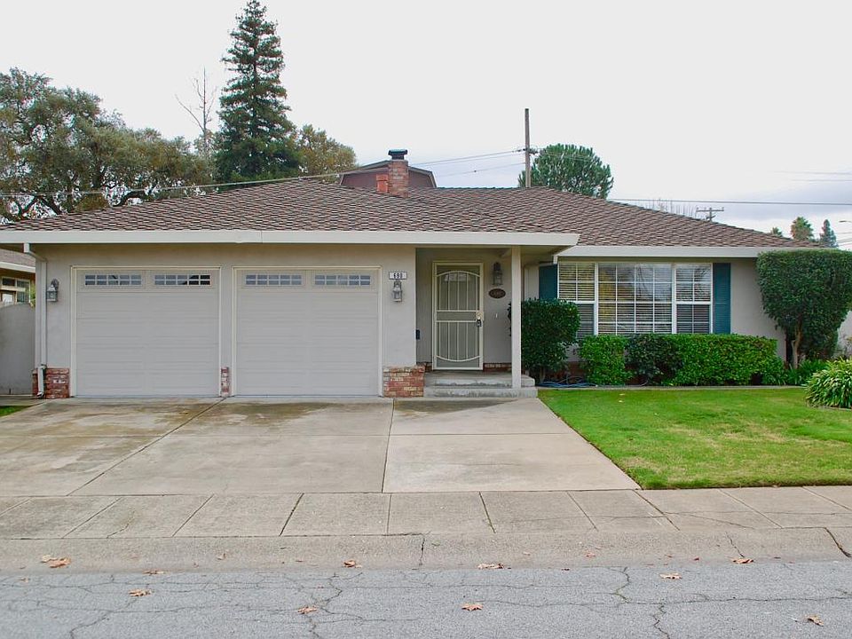 1st image of 690 La Sierra Way