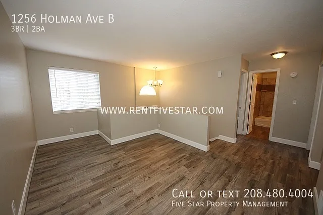 Spacious 3 Bedroom Duplex in North Pocatello! — Photo 2