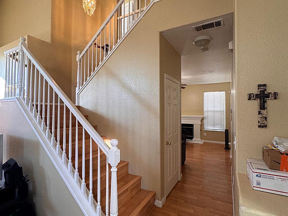 4th image of 3102 Ginkgo Ct