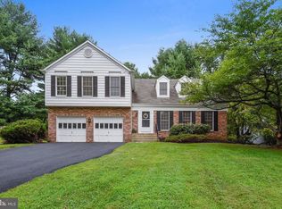 15516 Norman Dr, Gaithersburg, MD 20878