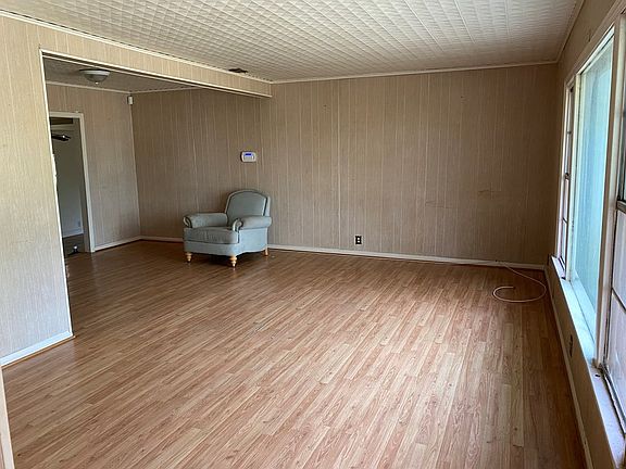 4th image of 4344 Ashland Dr