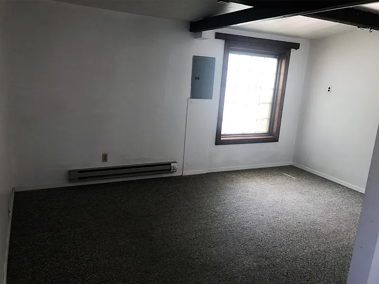 3262 Mid Way Rd — Photo 4