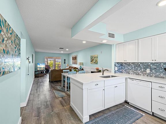 5th image of 3636 Trophy Blvd #3636