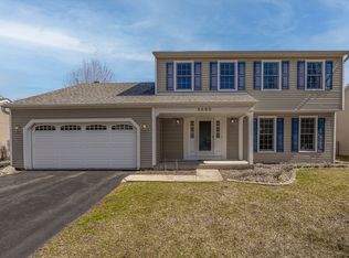 1121 Independence Ave, St Charles, IL 60174