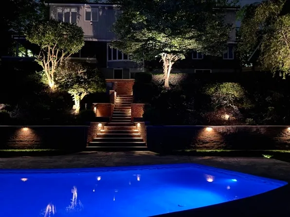 171 Shaw Rd, Brookline, MA 02467