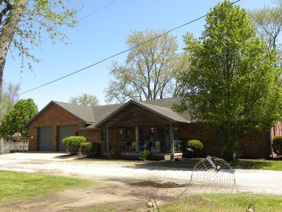400 E Franklin St, Palestine, IL, 62451