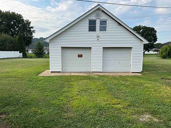 2nd image of 609 Township Road 1135