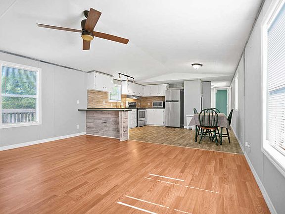 4th image of 4540 4th Ave